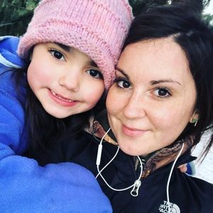 Meet your Posher, Krisri